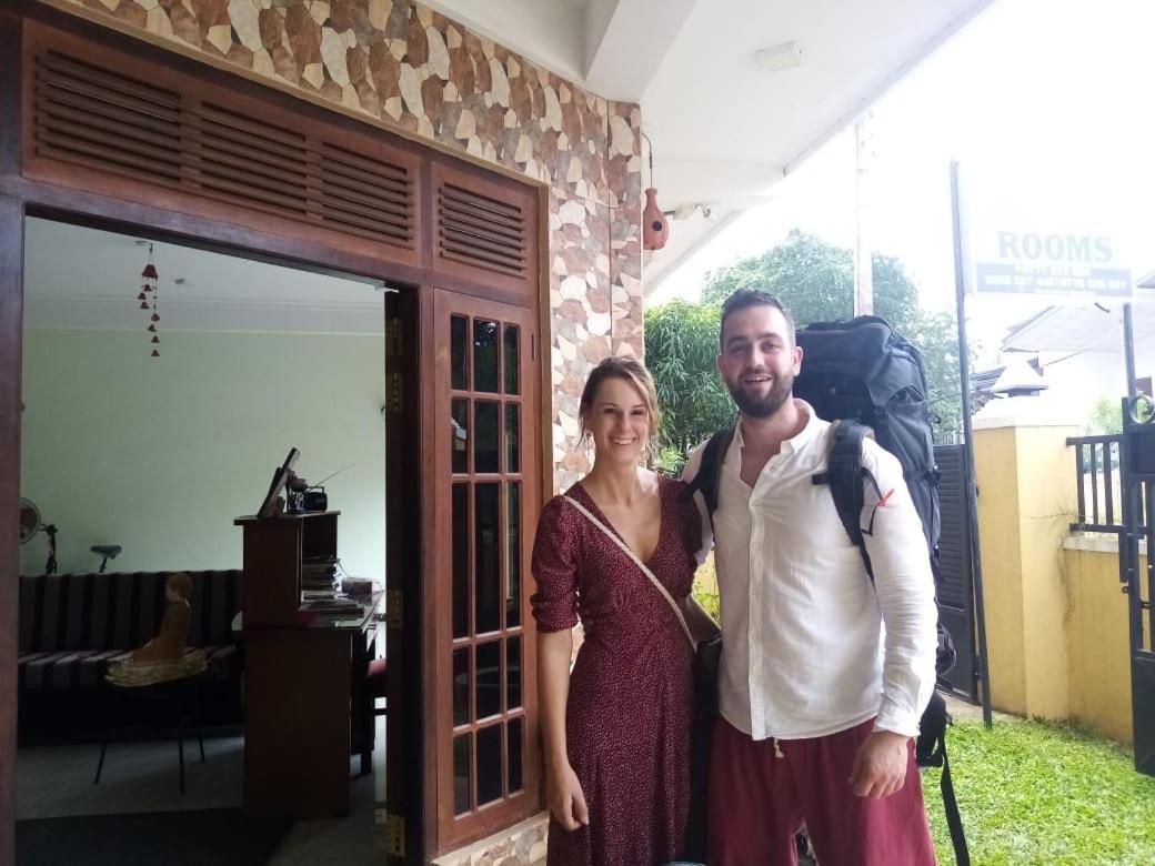 The City Tourist Hotel Anuradhapura Eksteriør billede